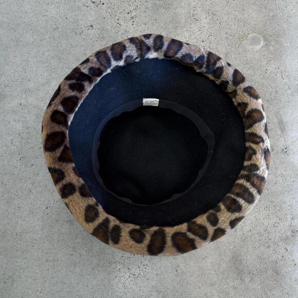 Vintage wool hat with animal print trim - Picture 3 of 5